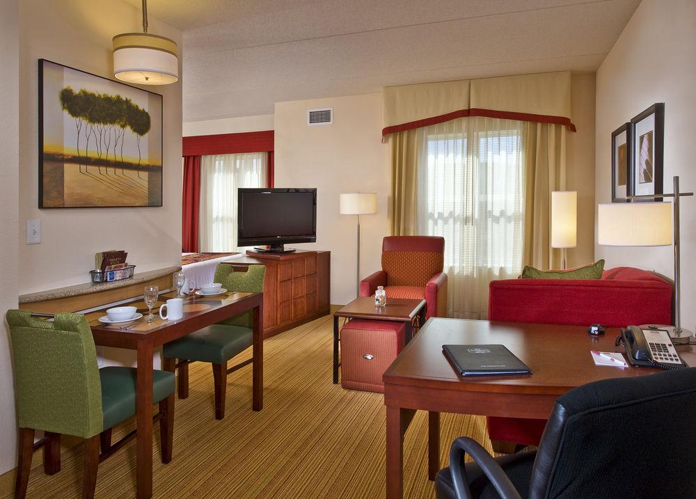 Residence Inn Newport News Airport Экстерьер фото