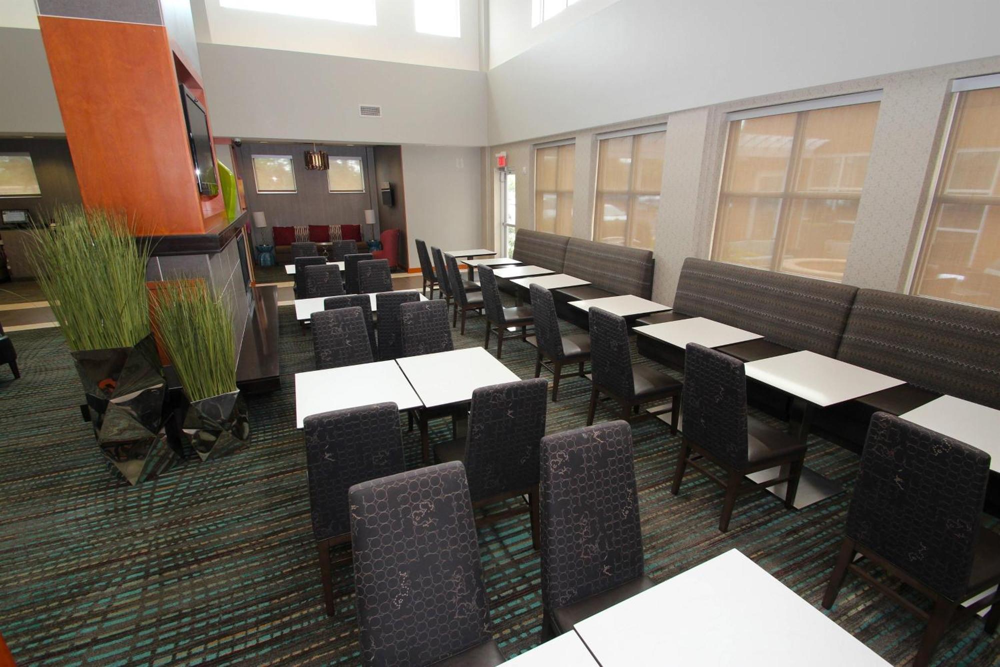 Residence Inn Newport News Airport Экстерьер фото